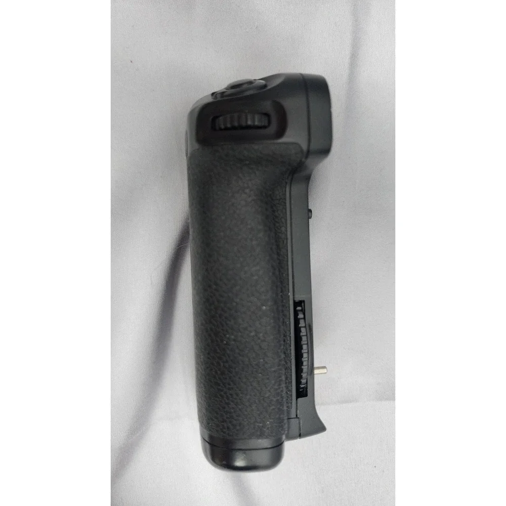 Meike MK-D7000 Battery Grip for Nikon D7000